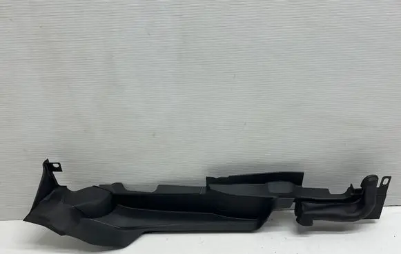 Audi A4 S4 B9 8W Fender end trim 8W0821169