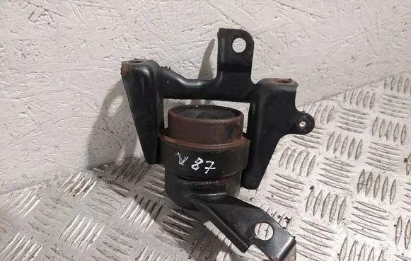 Toyota Corolla Verso AR10 Engine mount bracket 123050R040