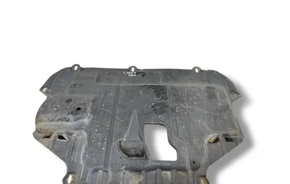 Ford Focus Engine splash shield/under tray 3M51R6P013AU