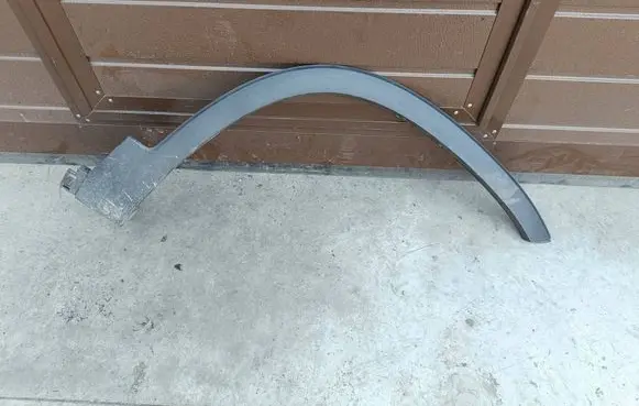 Front arch trim