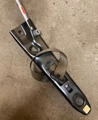 Volvo XC90 Front seatbelt 8639415
