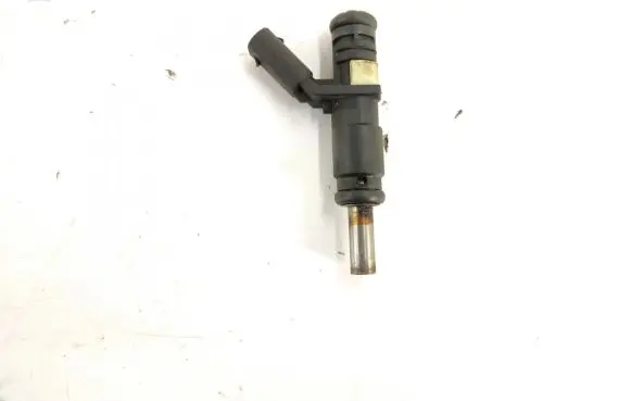 Mercedes-Benz E W211 Fuel injector 2720780249 A2720780249