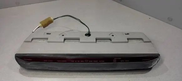Subaru Impreza II Third/center stoplight OEW2037 OEW2036 SAEU87