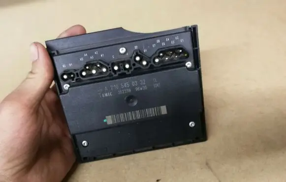 Mercedes-Benz E W210 Climate control unit 2105450332