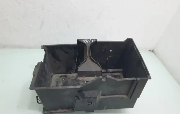 Volvo S40 Battery box tray 30667941