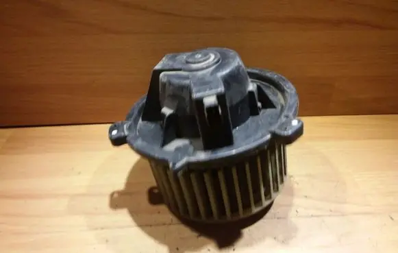 Fiat Punto (176) Heater fan/blower B837