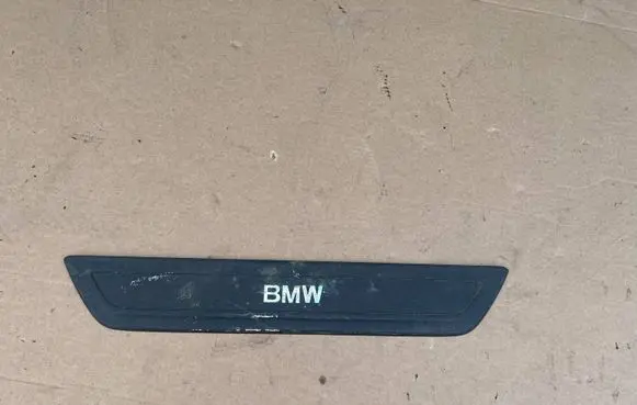 BMW X3 F25 Side skirt front trim 7205597