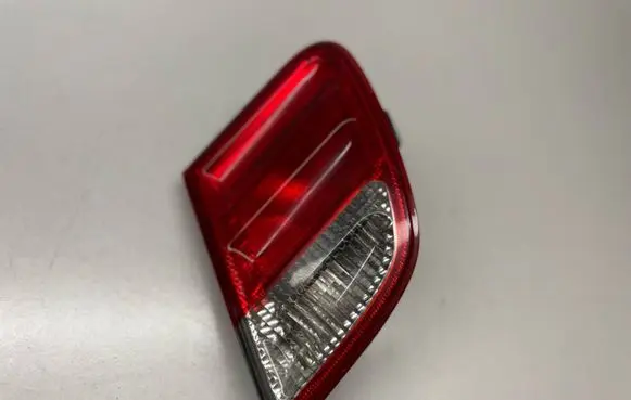 Mercedes-Benz E W210 Tailgate rear/tail lights 2109204064 A2109204064
