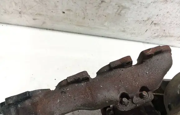 Opel Insignia A Exhaust manifold 55565985