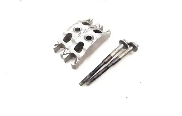 Skoda Octavia Mk3 (5E) Fuel Injector clamp holder 03L216