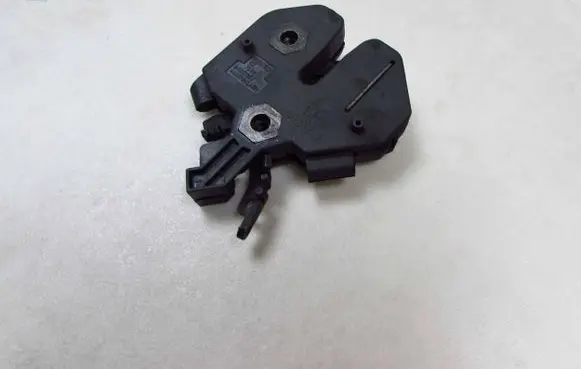 Volvo S80 Engine bonnet/hood lock/catch 9483765 53341