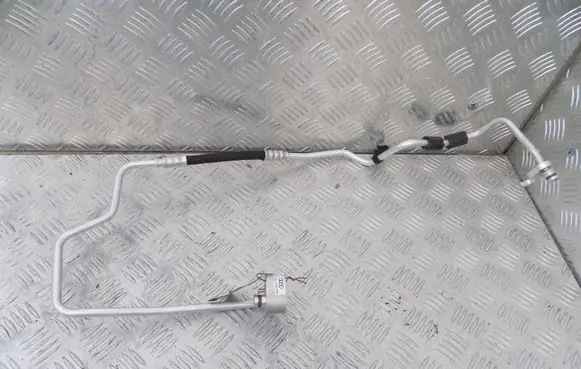 Audi A8 S8 D4 4H Air conditioning (A/C) pipe/hose 4H0820726A