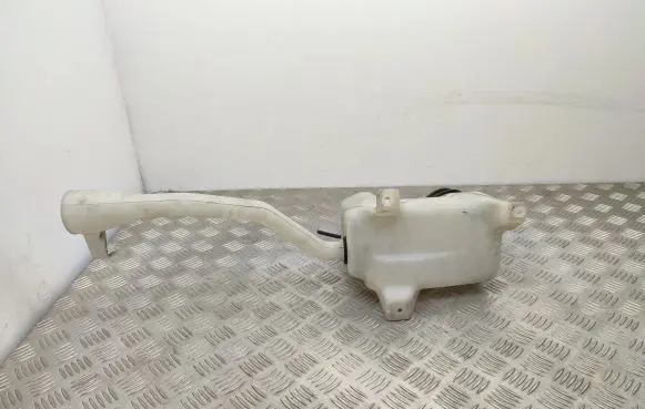 Honda FR-V Windshield washer fluid reservoir/tank
