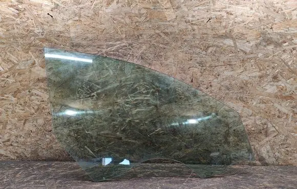 KIA Optima Front door window glass four-door