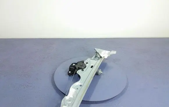 Front door window regulator with motor