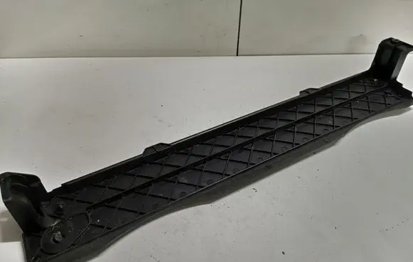 BMW X5 E70 Bottom radiator support slam panel 7533539