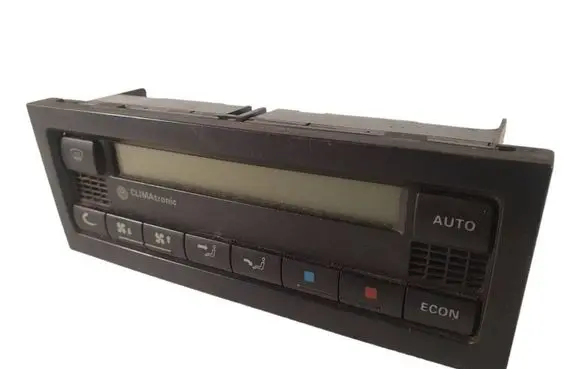Volkswagen Golf IV Climate control unit