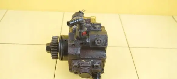 Nissan Qashqai Fuel injection high pressure pump 0445010250 28SP36
