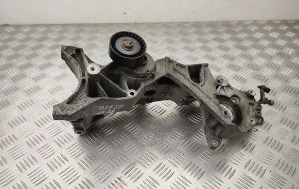 Audi A4 S4 B8 8K Generator/alternator bracket 03L903143R