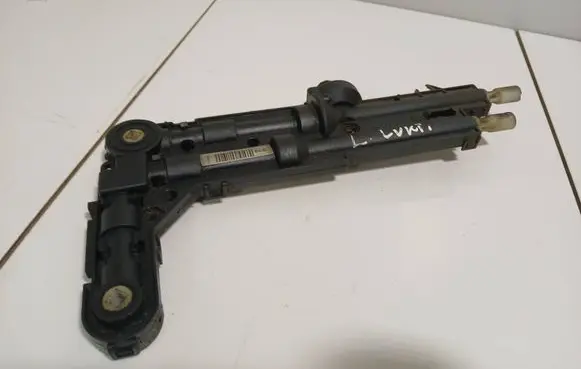 Volkswagen Phaeton Headlight level adjustment motor 