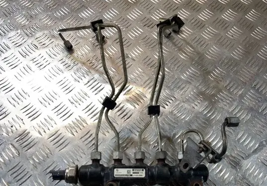 Volvo S40 Fuel main line pipe 9654592680
