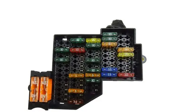 Volkswagen Touareg II Fuse box set 7P0941824 7P0941828
