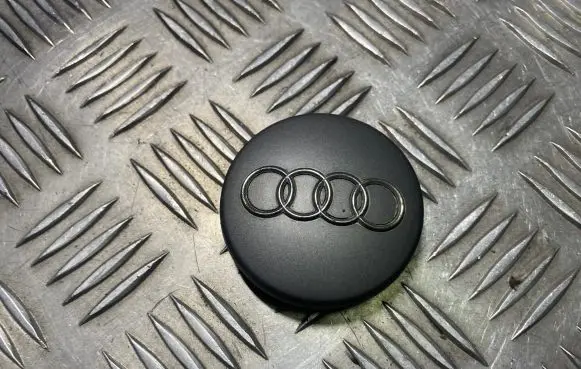 Audi A6 S6 C6 4F Original wheel cap 4B0601170