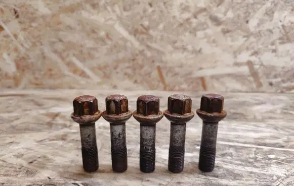 Mercedes-Benz S W220 Nuts/bolts 
