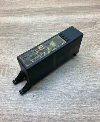 Mercedes-Benz C W202 Light module LCM 2025420232 5KG007099
