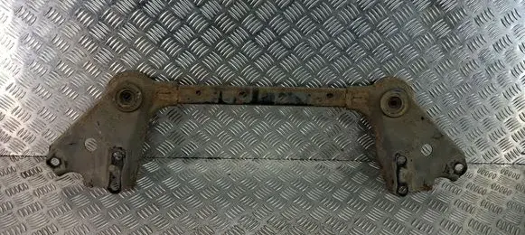 Nissan Juke I F15 Radiator mount bracket 
