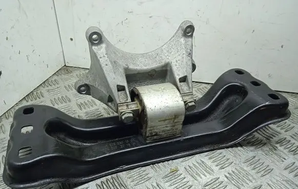 Mercedes-Benz C W205 Gearbox mount A2052403400