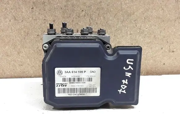 Volkswagen PASSAT B7 ABS Pump 3AA614109P