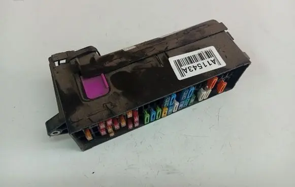 Seat Toledo III (5P) Fuse box set 1K0937049N