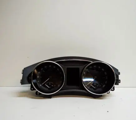 Skoda Superb B6 (3T) Speedometer (instrument cluster) 3T2920941H