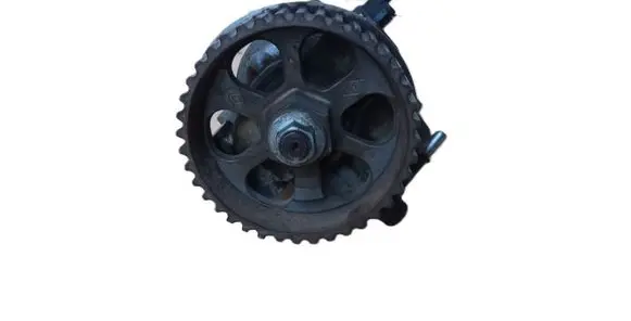 Renault Clio III Fuel injection high pressure pump H8201121521
