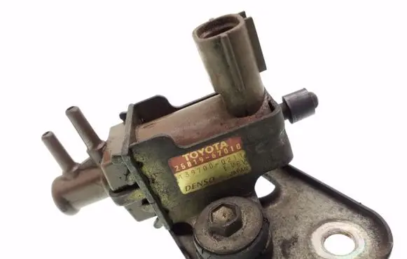 Toyota Land Cruiser (J100) Vacuum valve 2581967010 1397000211