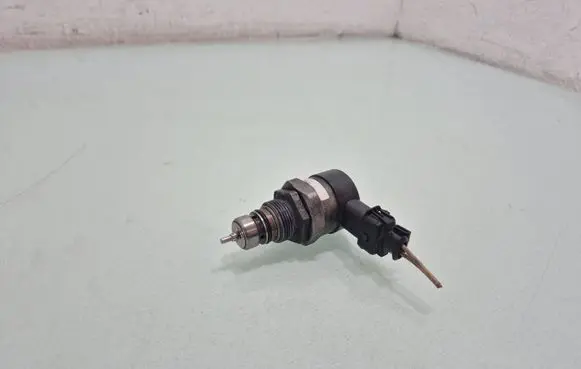 Fuel pressure regulator