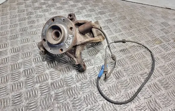 Peugeot 1007 Front wheel hub