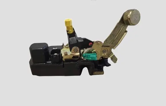Jeep Cherokee KJ Front door lock