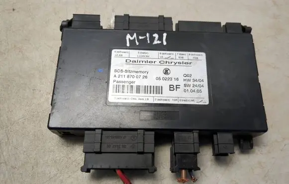 Mercedes-Benz CLS C219 Seat control module A2118700726 05022316