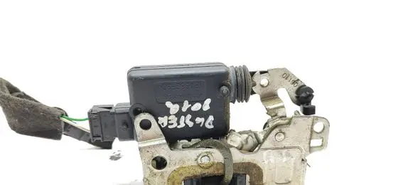 Dacia Duster Rear door lock