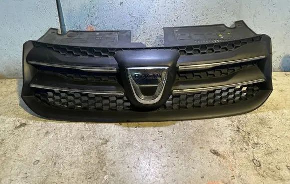 Dacia Sandero Front grill 623103971R