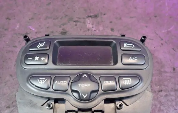 Citroen Xsara Picasso Climate control unit 