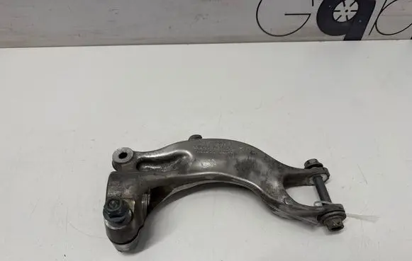 Audi Q7 4M Lower shock absorber bracket 4M0413037