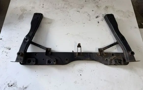 Nissan Qashqai Radiator support slam panel bracket 544104E