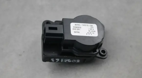 Ford Escape Air flap motor/actuator AV6N19E616AA