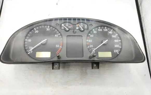 Volkswagen PASSAT B5 Speedometer (instrument cluster) 3B0919880D 110008776005