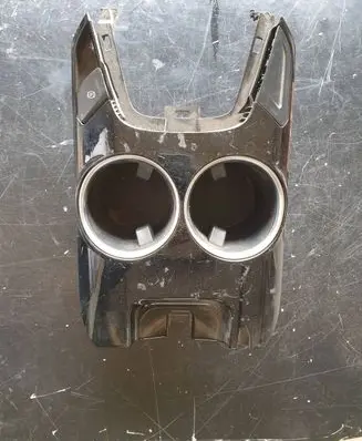 Cup holder front