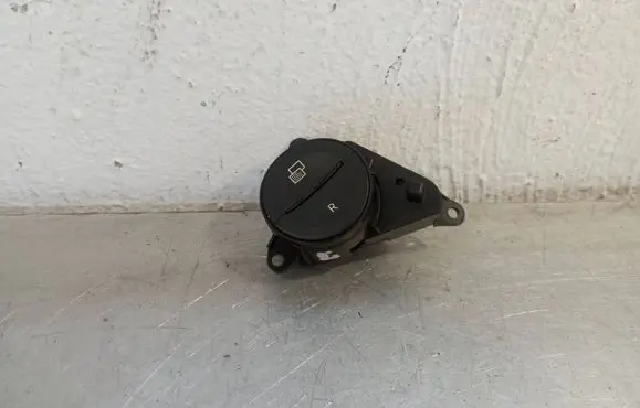 Mercedes-Benz C W204 Multifunctional control switch/knob A2048210351 33492101 305441740162AB