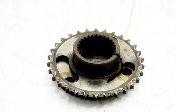 BMW 5 E39 Timing chain sprocket 8333860657